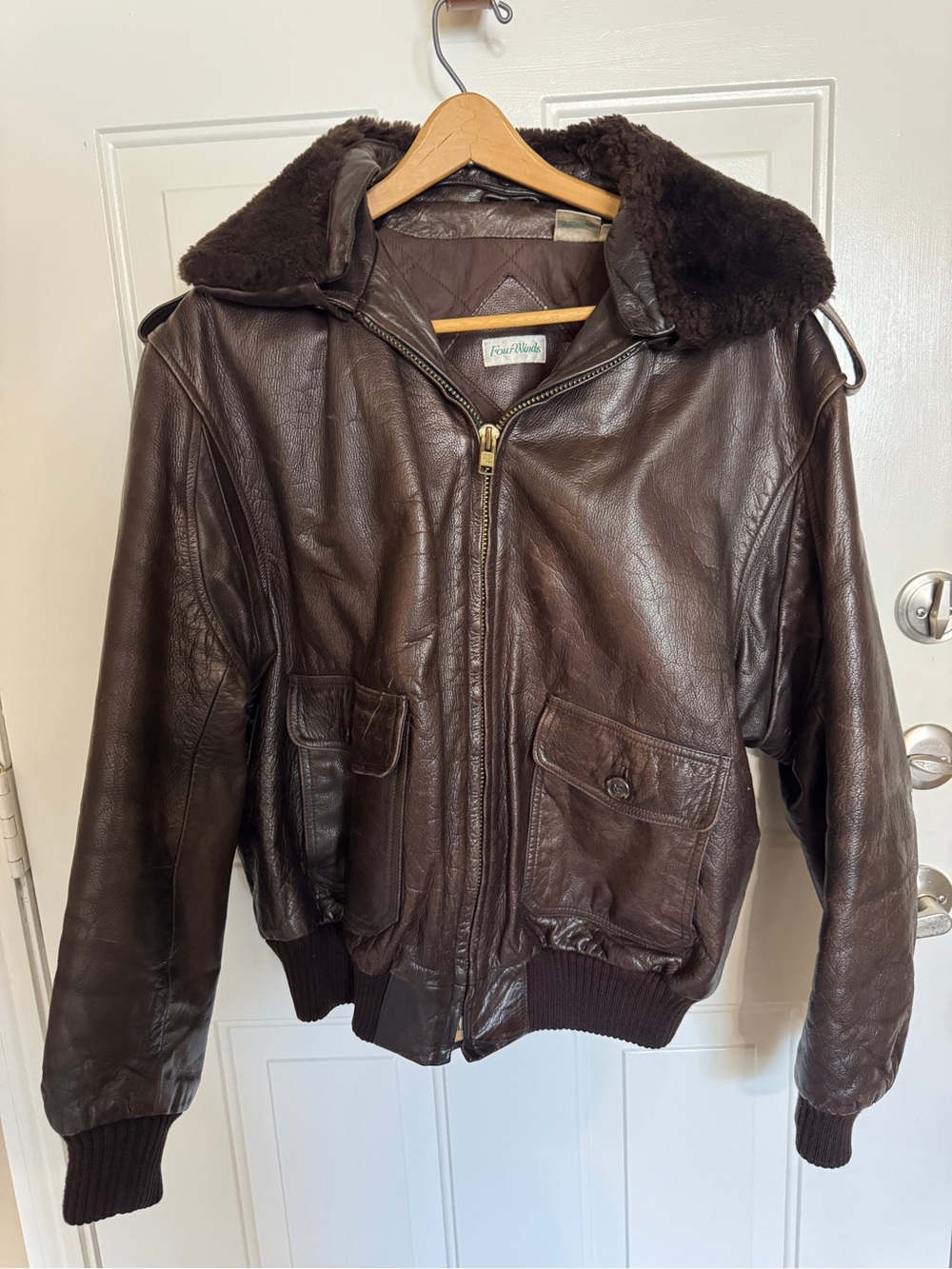 VINTAGE 90'S MEN'S LEATHER BOMBER JACKET SZ XL Four Winds